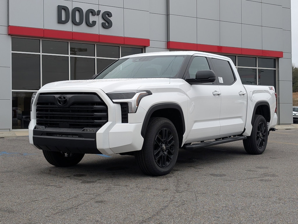 New 2026 Toyota Tundra SR5 CrewMax 5.5' Bed Truck CrewMax