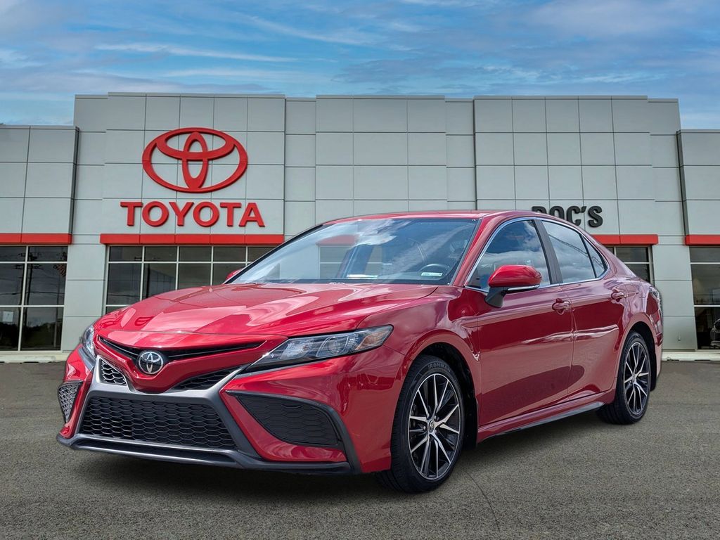 2023 Toyota Camry SE