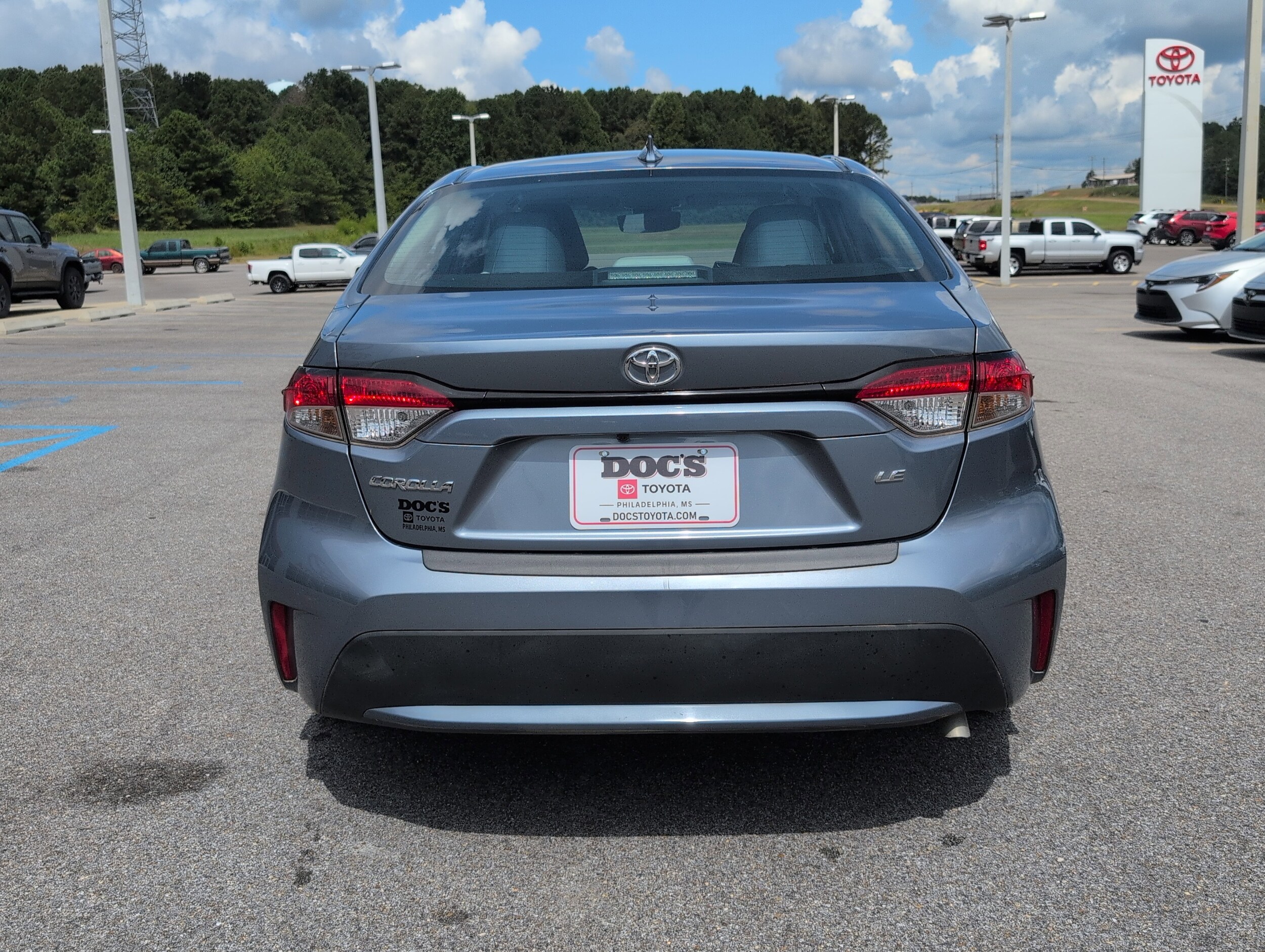 2022 Toyota Corolla LE photo 4