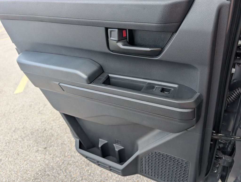 2026 Toyota Tacoma SR5 - Photo 27