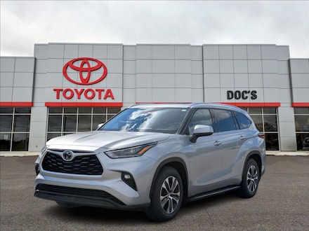 2021 Toyota Highlander XLE SUV