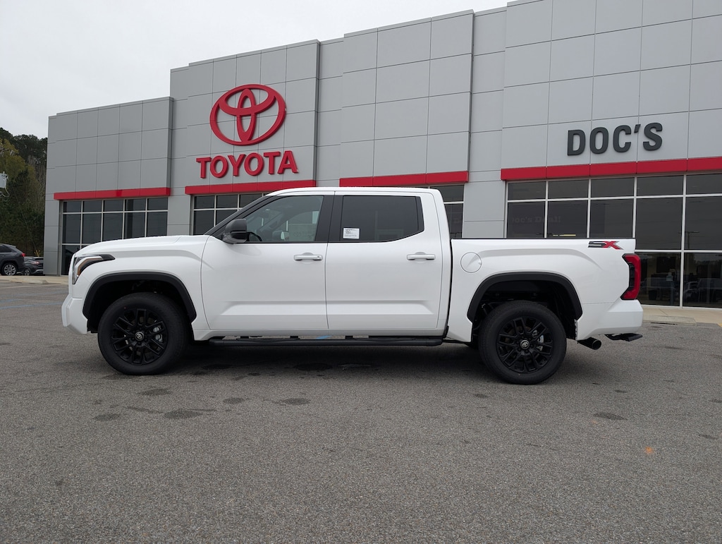 New 2026 Toyota Tundra SR5 CrewMax 5.5' Bed Truck CrewMax