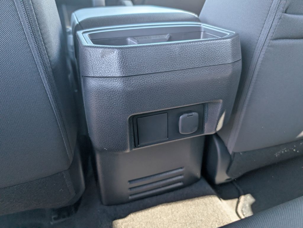 2026 Toyota Tacoma SR5 - Photo 26