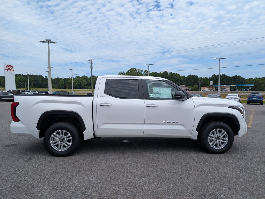 2026 Toyota Tundra SR5 - Photo 6