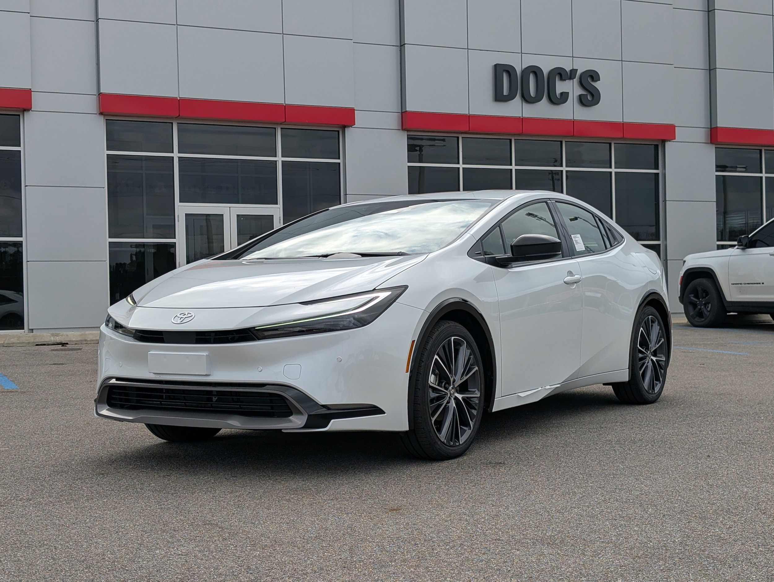 2026 Toyota Prius XLE's photo