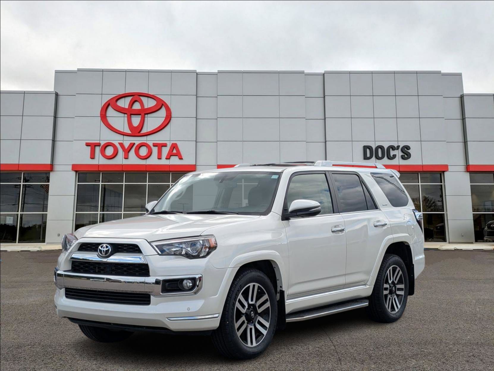 2017 Toyota 4Runner Limited's photo