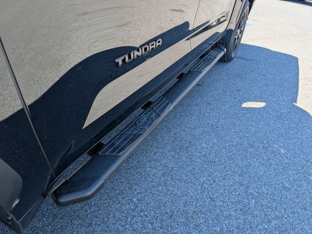2026 Toyota Tundra Limited - Photo 9