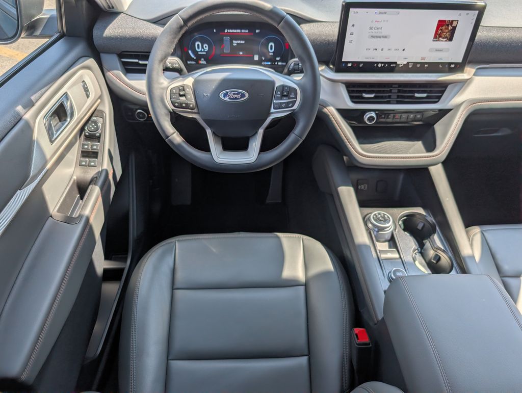 2026 Ford Explorer - Photo 25