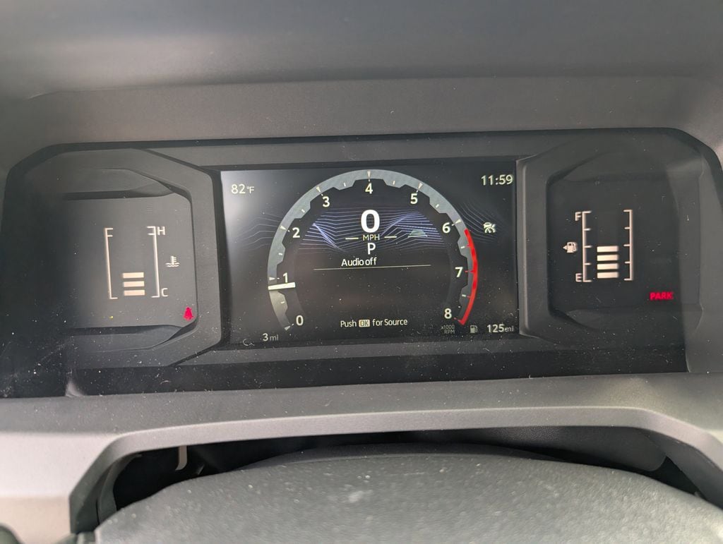 2026 Toyota Tacoma SR5 - Photo 18