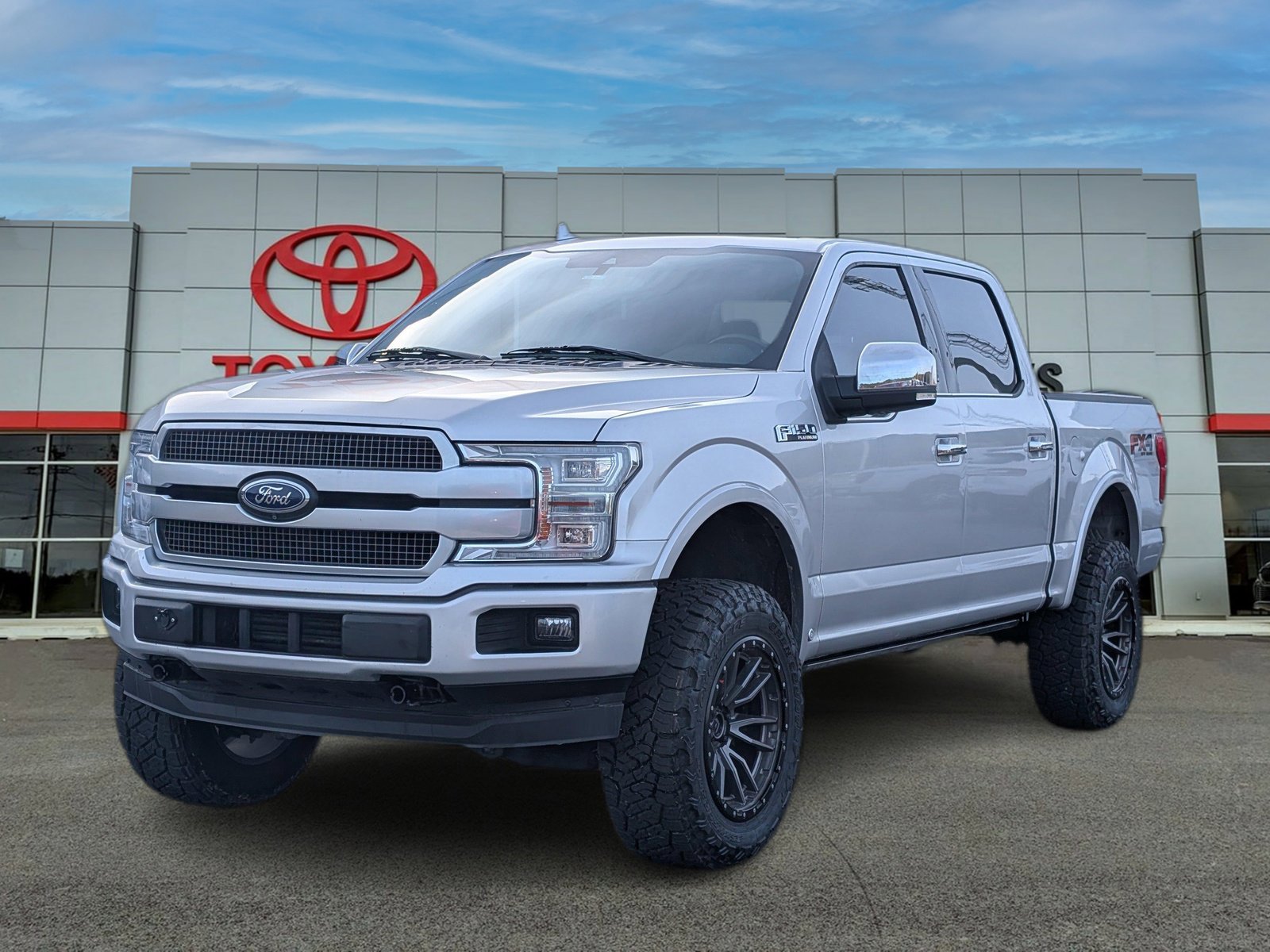 2019 Ford F-150 Platinum's photo