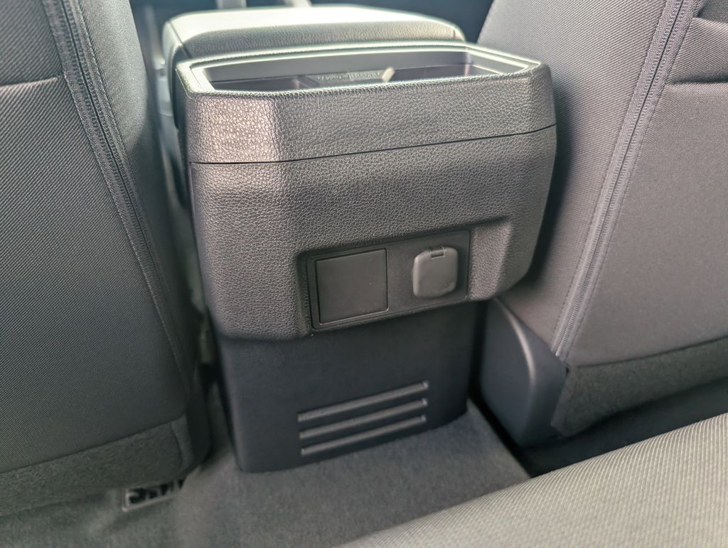 2026 Toyota Tacoma SR5 - Photo 26