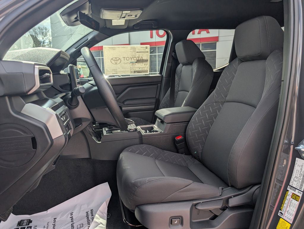 2026 Toyota Tacoma SR5 - Photo 11
