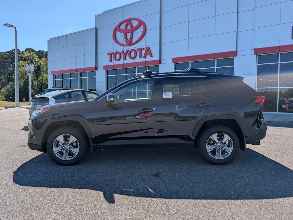 New 2025 Toyota RAV4 Hybrid Hybrid XLE AWD SUV