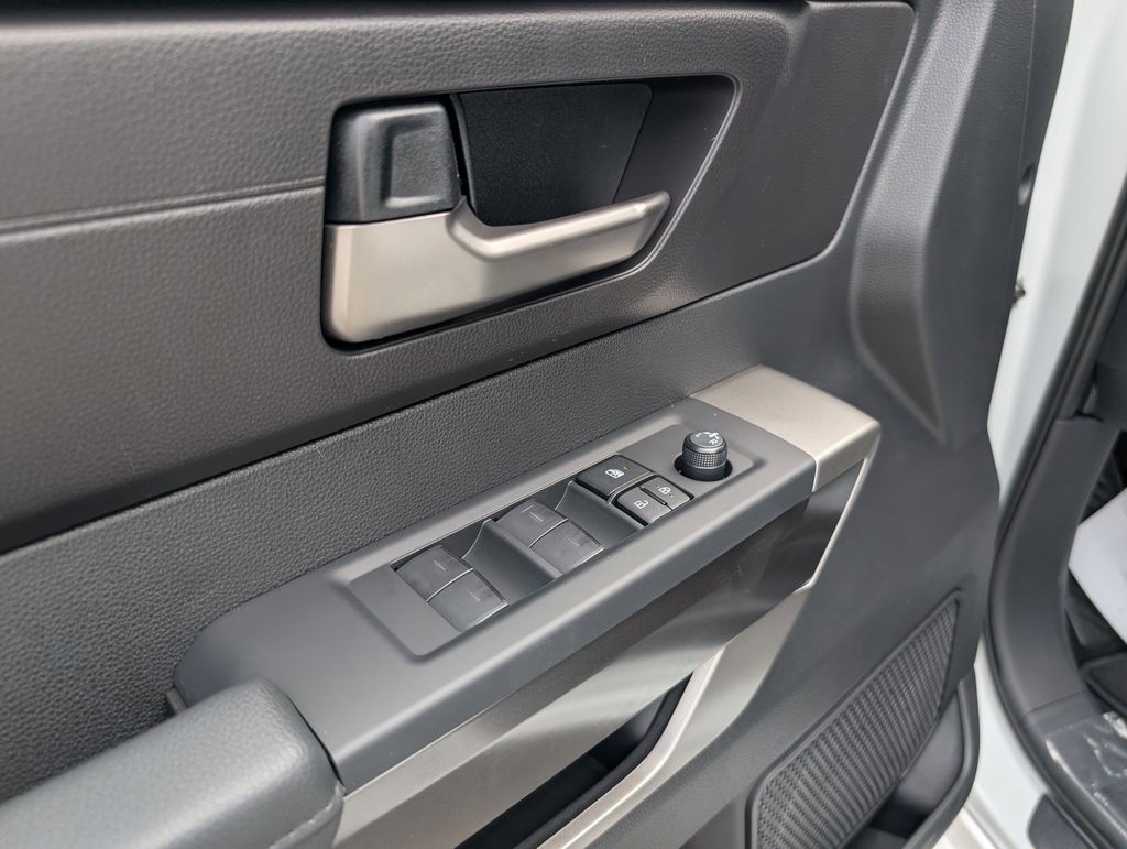2026 Toyota Tundra SR5 - Photo 9