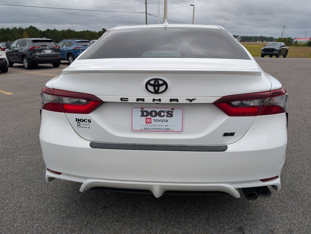 Used 2022 Toyota Camry SE Sedan