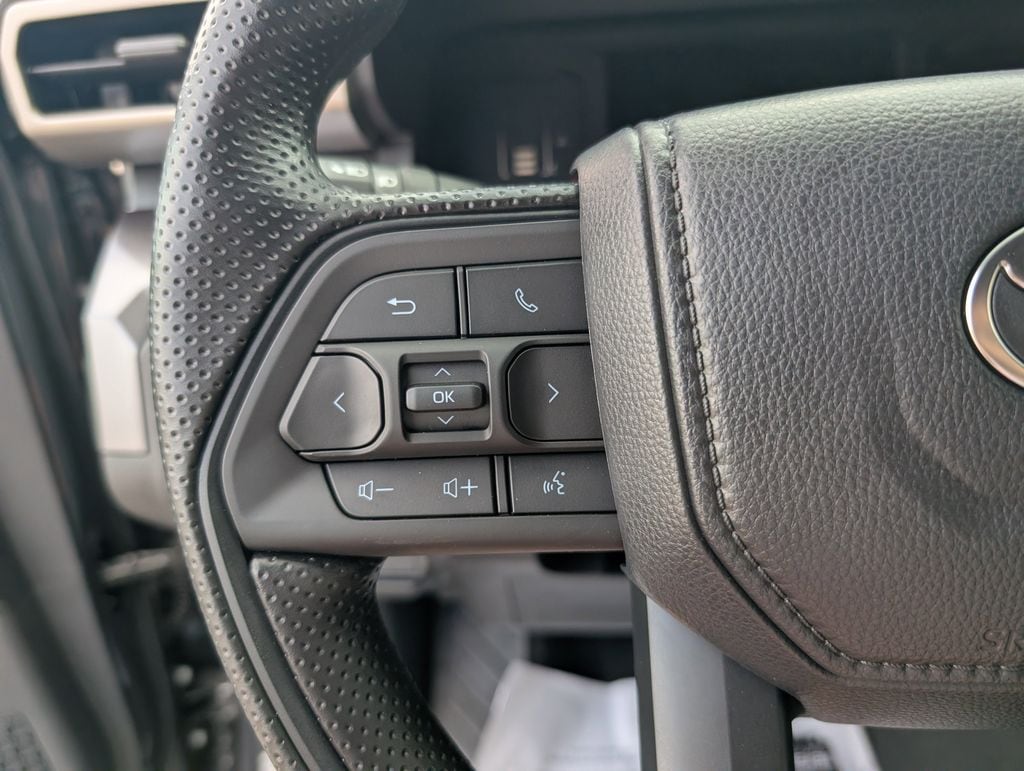 2026 Toyota Tacoma SR5 - Photo 21