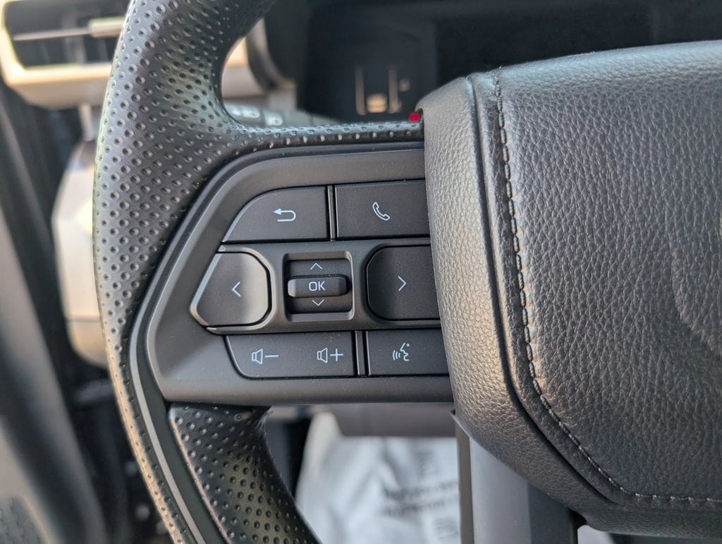 2026 Toyota Tacoma SR5 - Photo 21