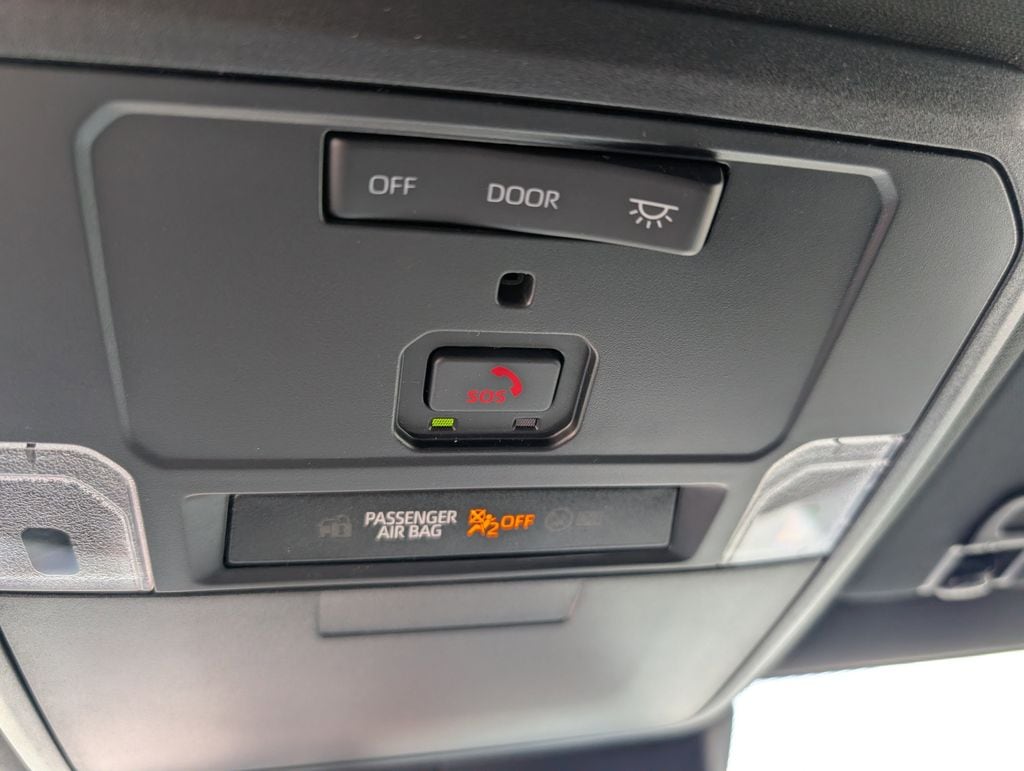2026 Toyota Tacoma SR5 - Photo 12