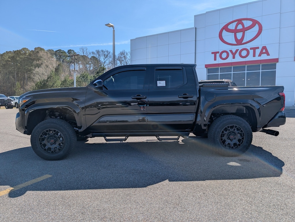 New 2026 Toyota Tacoma SR5 Double Cab 5' Bed AT Truck Double Cab