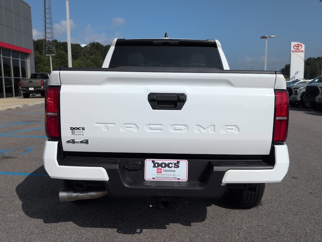 New 2025 Toyota Tacoma SR5 Double Cab 5' Bed AT Truck Double Cab