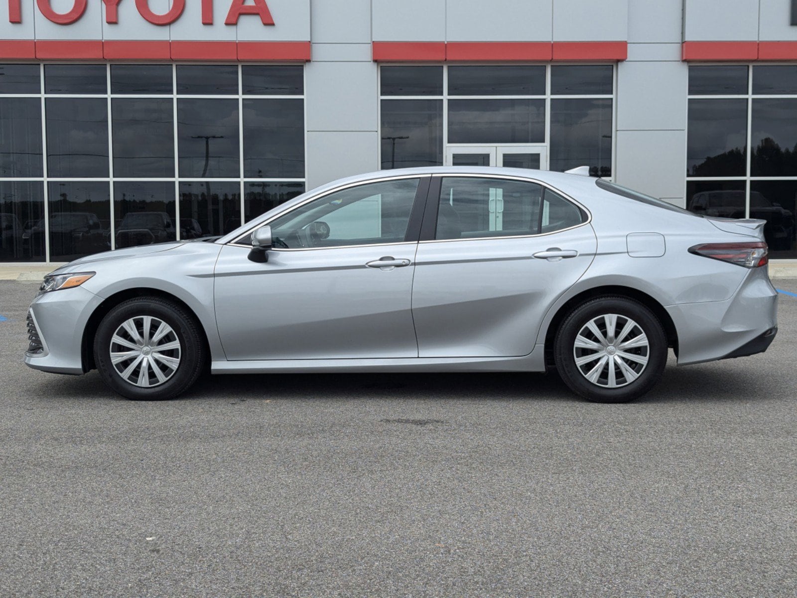 Used 2023 Toyota Camry LE with VIN 4T1C31AK4PU058458 for sale in Philadelphia, MS