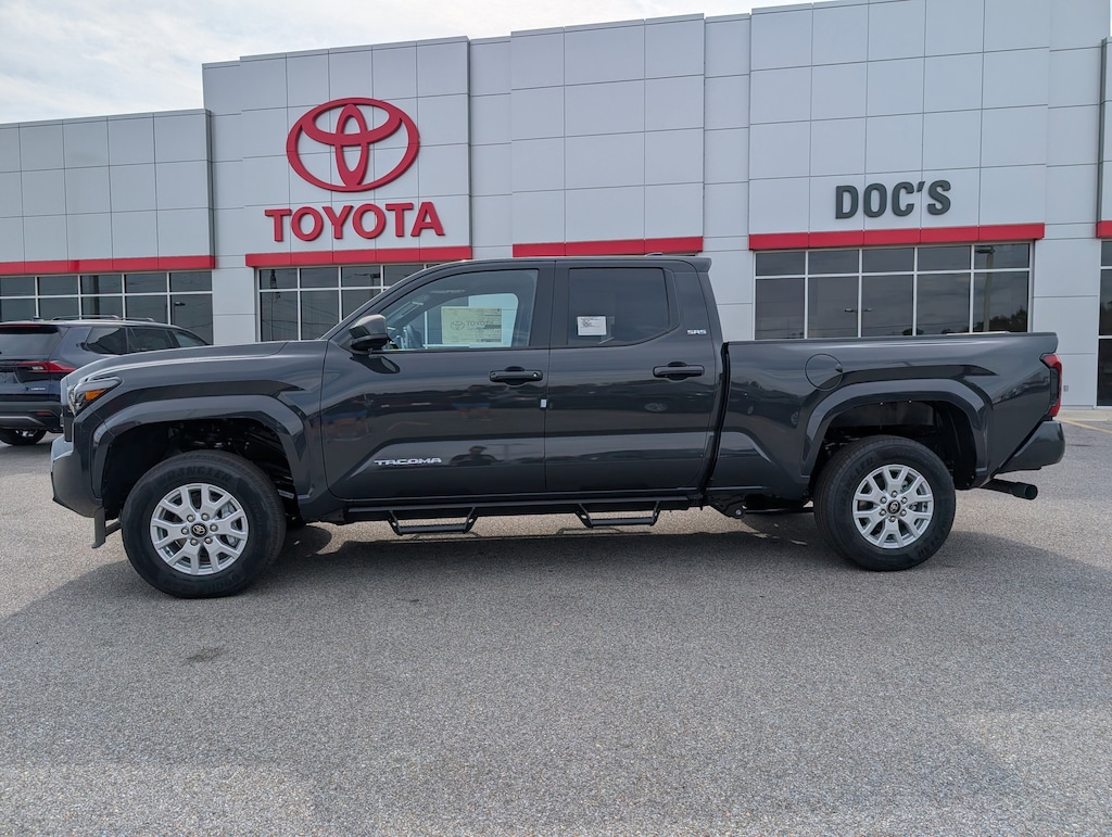 New 2025 Toyota Tacoma SR5 Double Cab 6' Bed AT Truck Double Cab