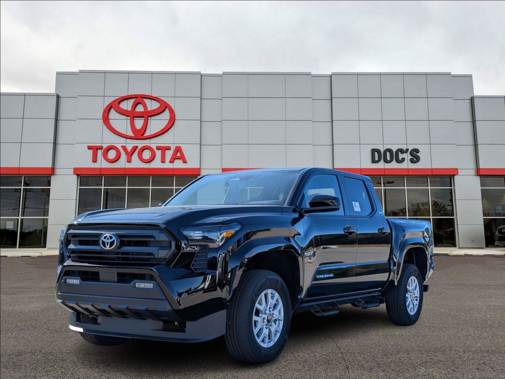 2025 Toyota Tacoma SR5's photo