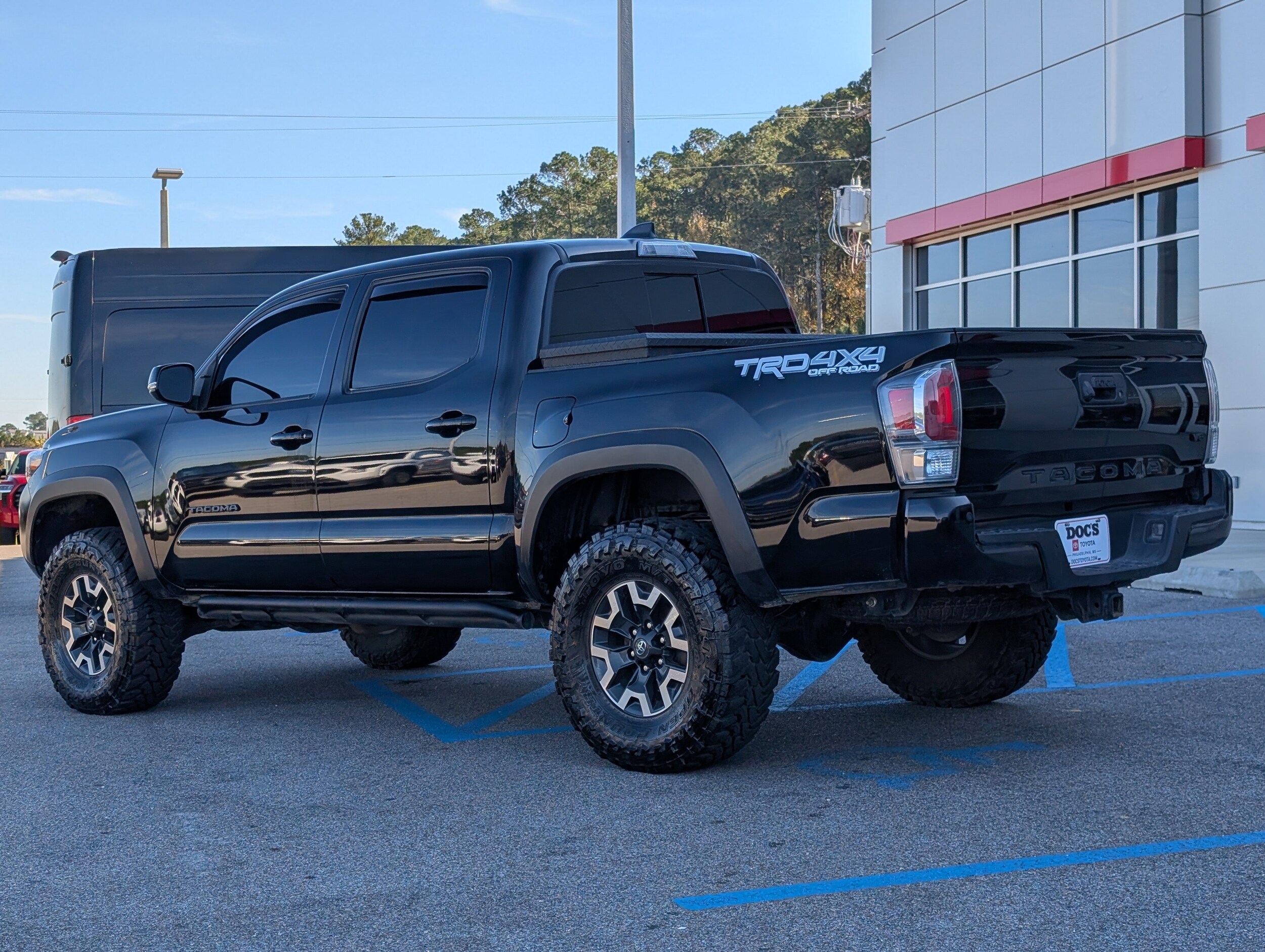 2023 Toyota Tacoma SR5 photo 3