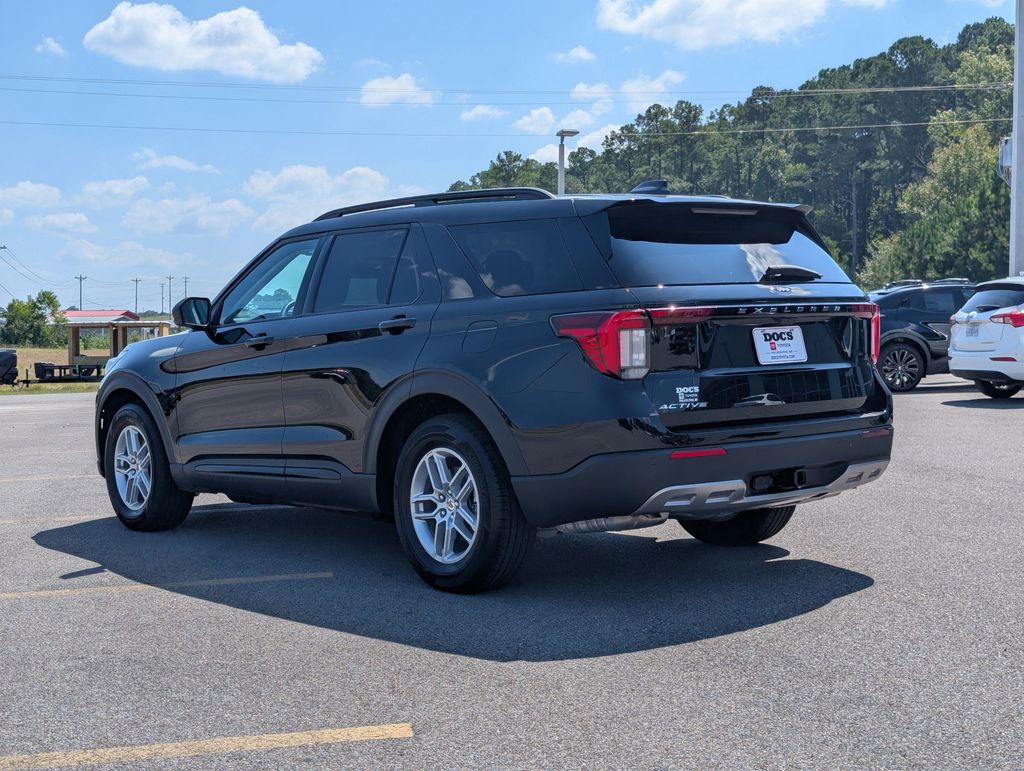 2026 Ford Explorer - Photo 3