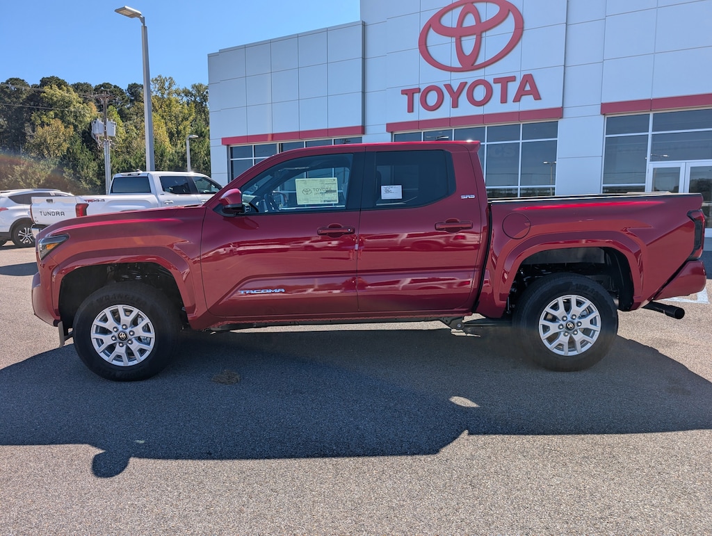 New 2025 Toyota Tacoma SR5 Double Cab 5' Bed AT Truck Double Cab