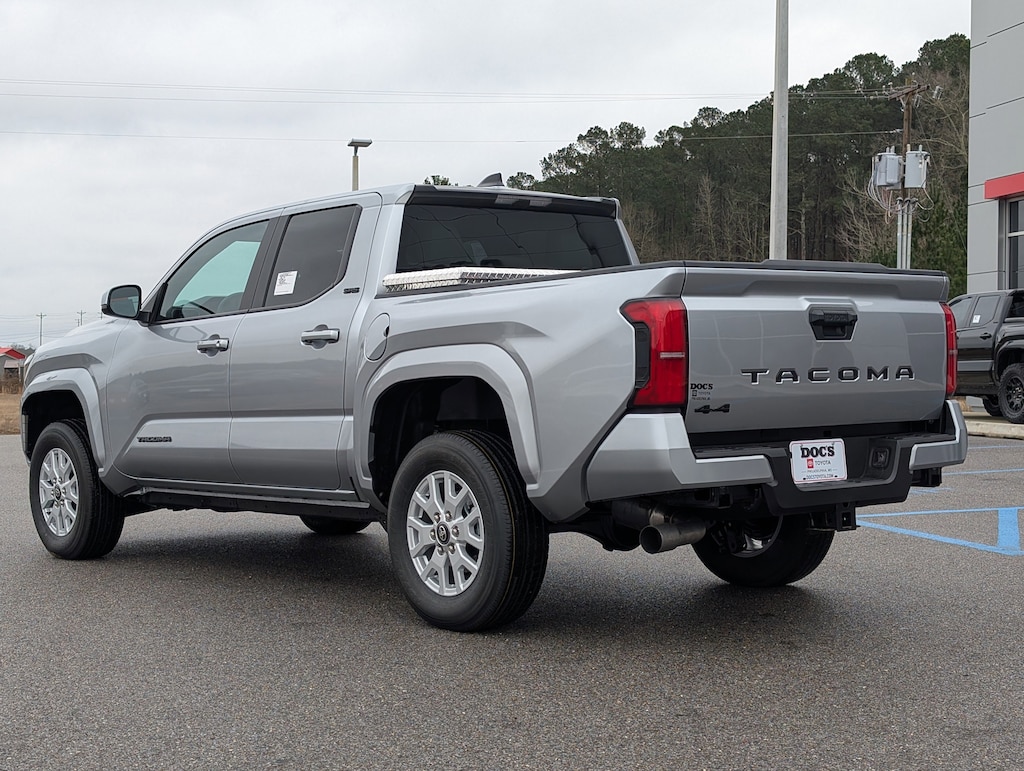 New 2026 Toyota Tacoma SR5 4X4 DOUBLE CAB