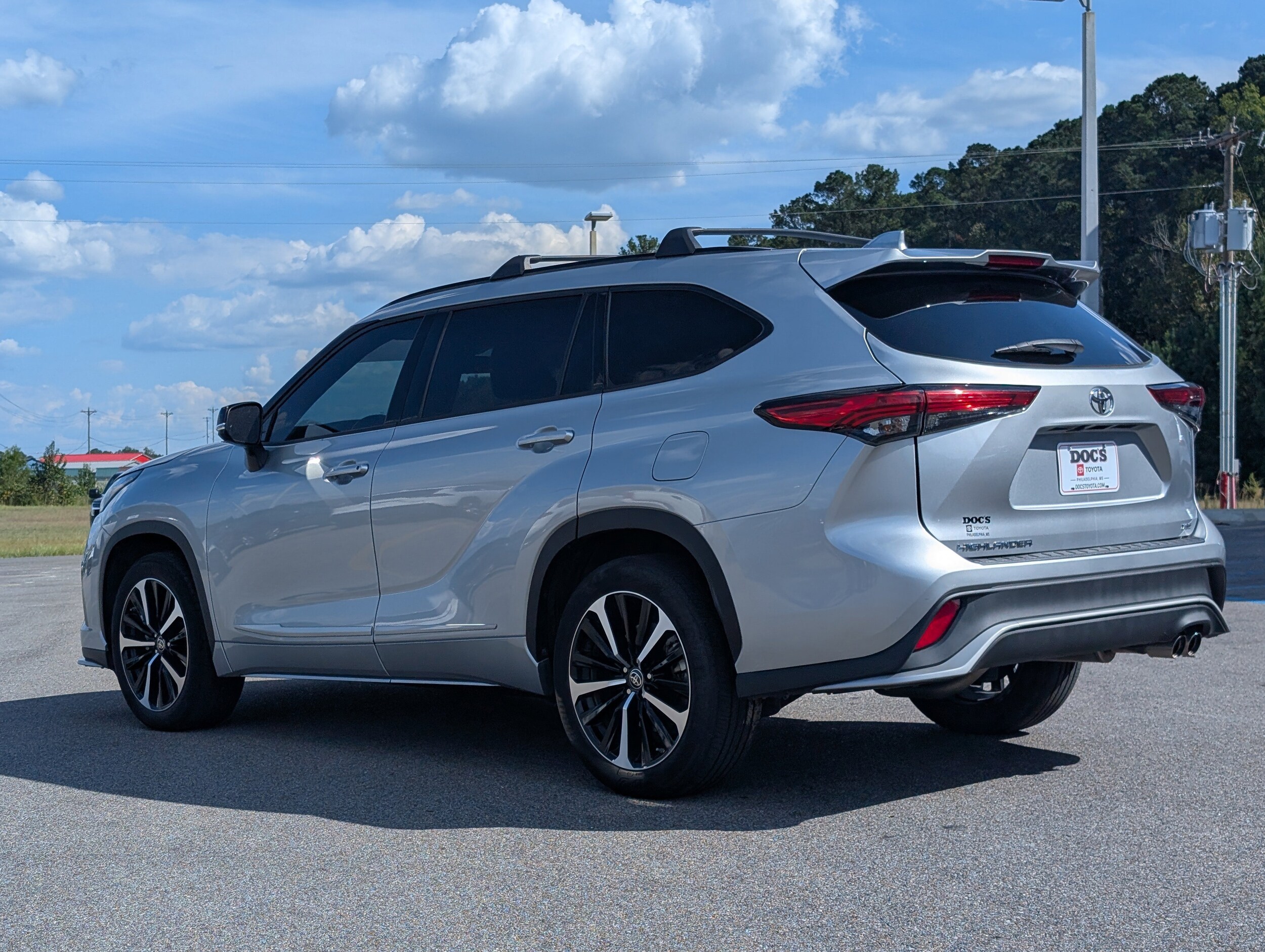 2022 Toyota Highlander XSE photo 3