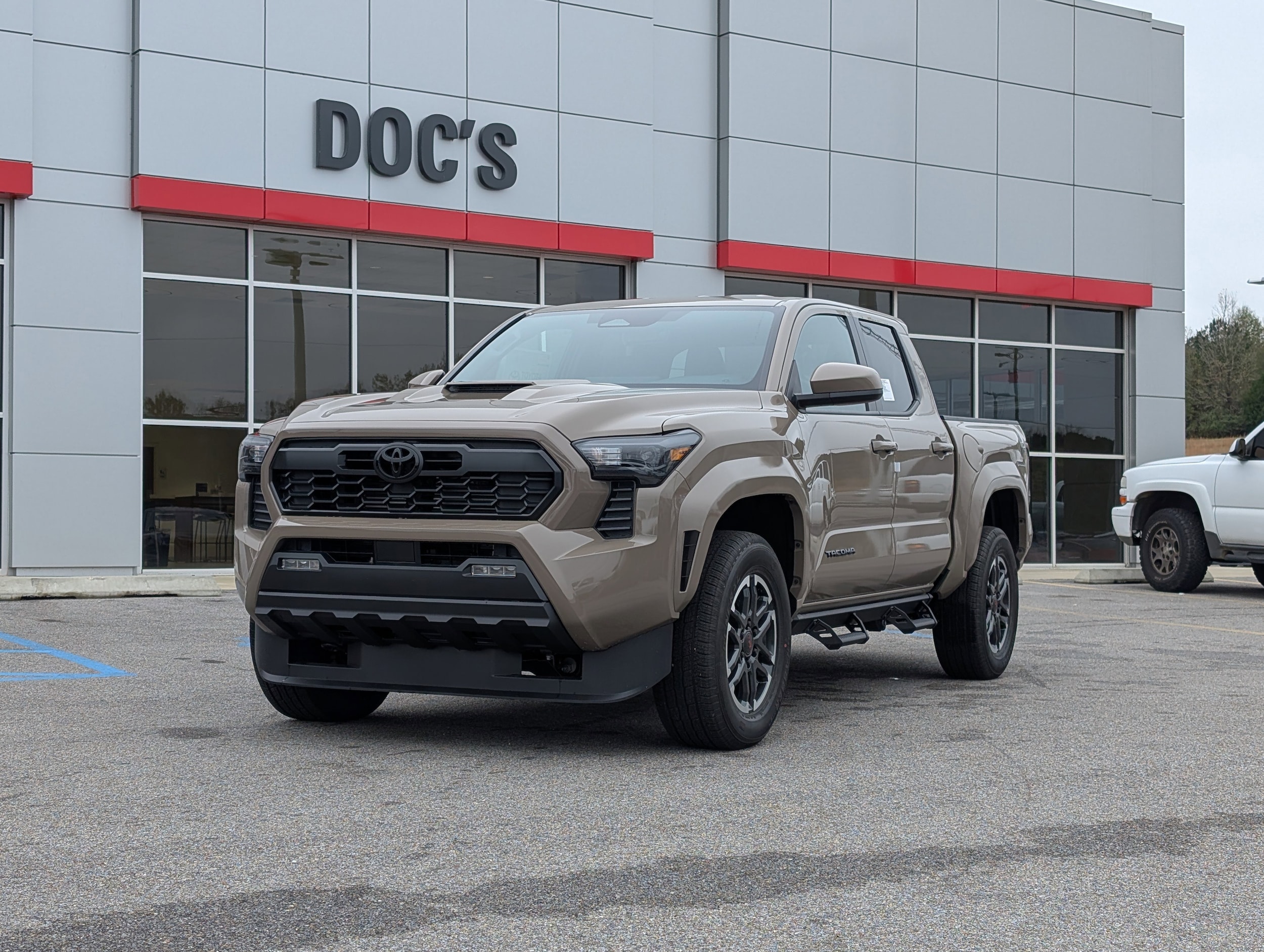2026 Toyota Tacoma TRD Sport's photo