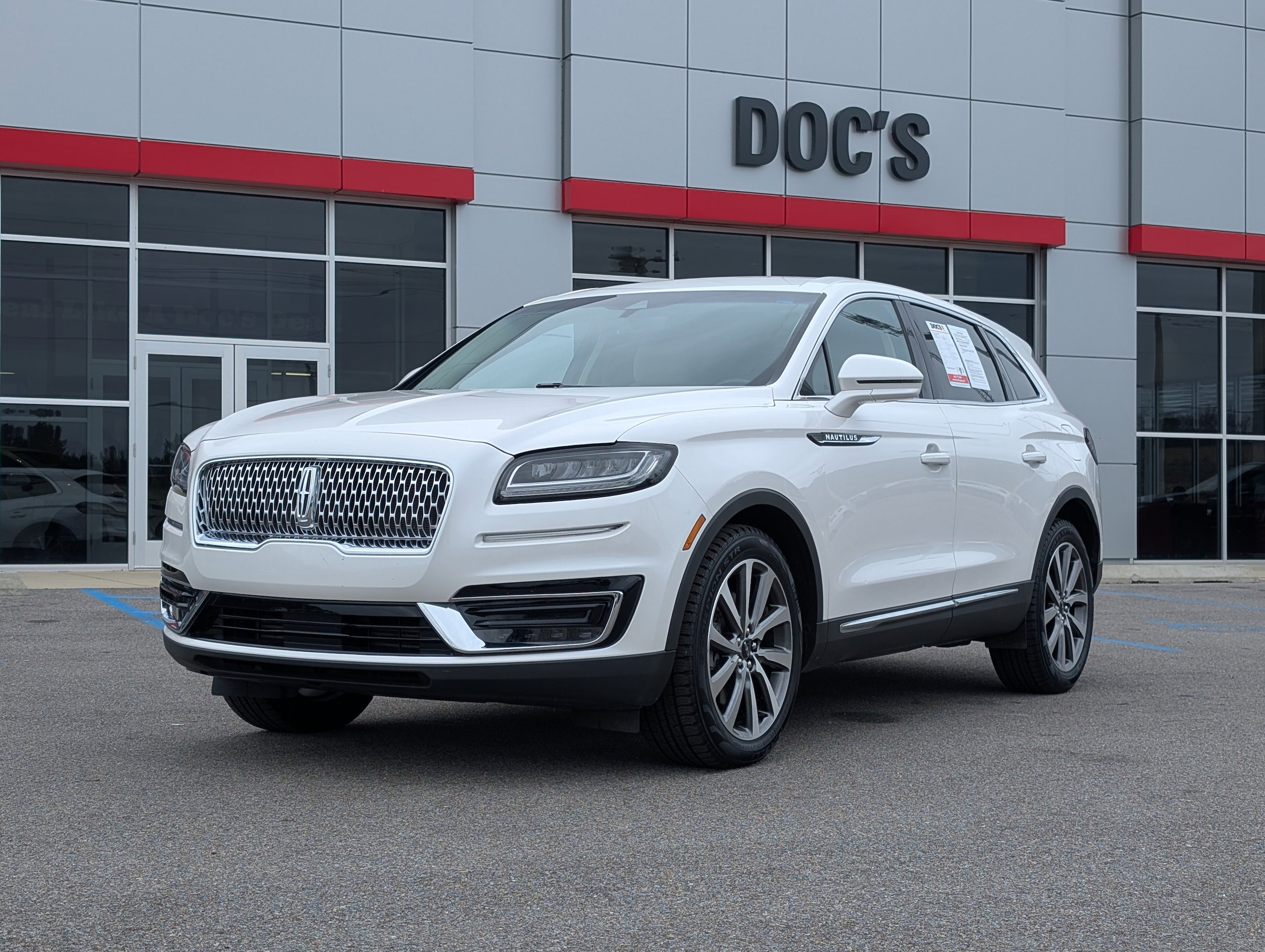 2019 Lincoln Nautilus Select's photo