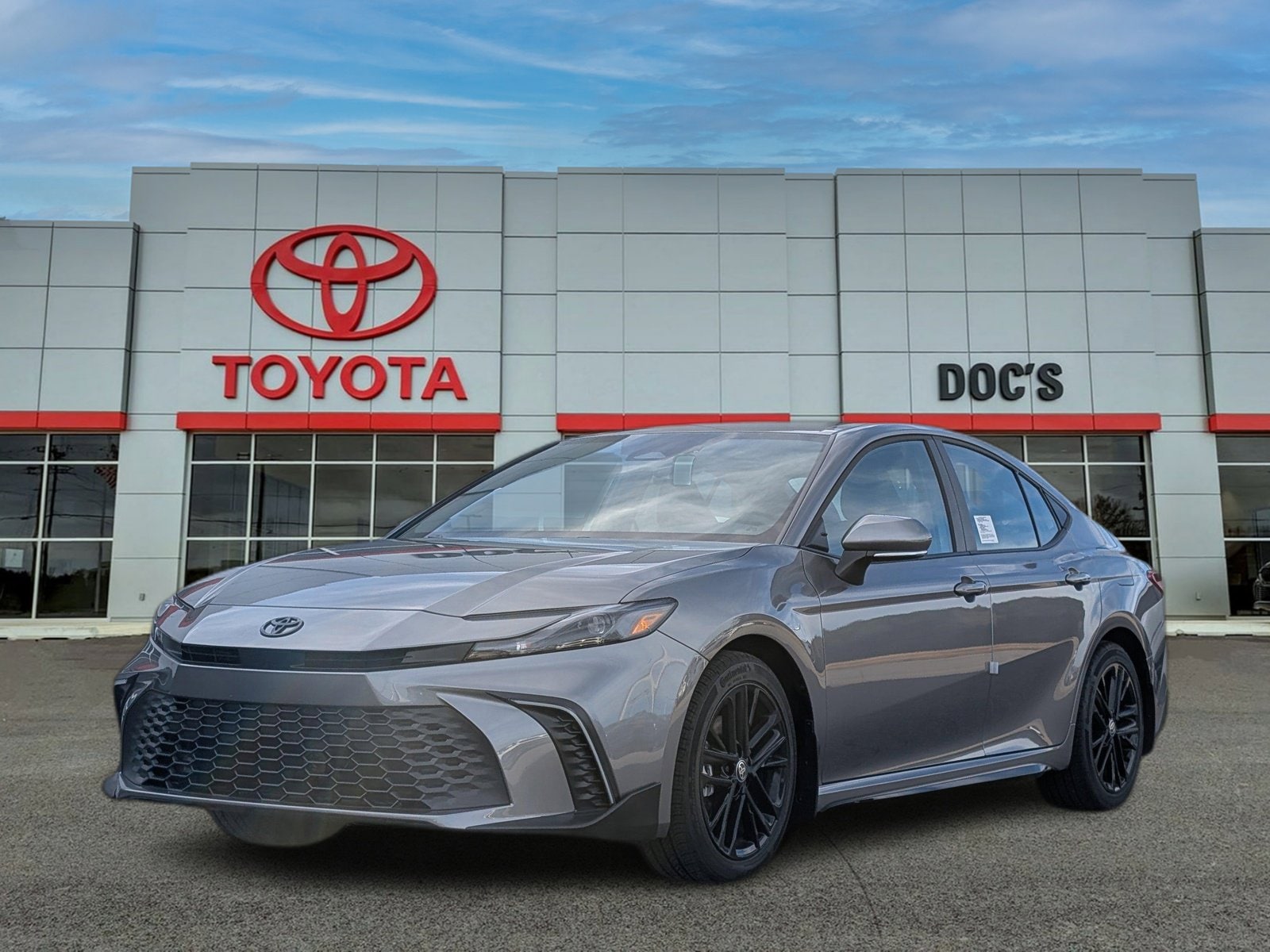2026 Toyota Camry SE's photo
