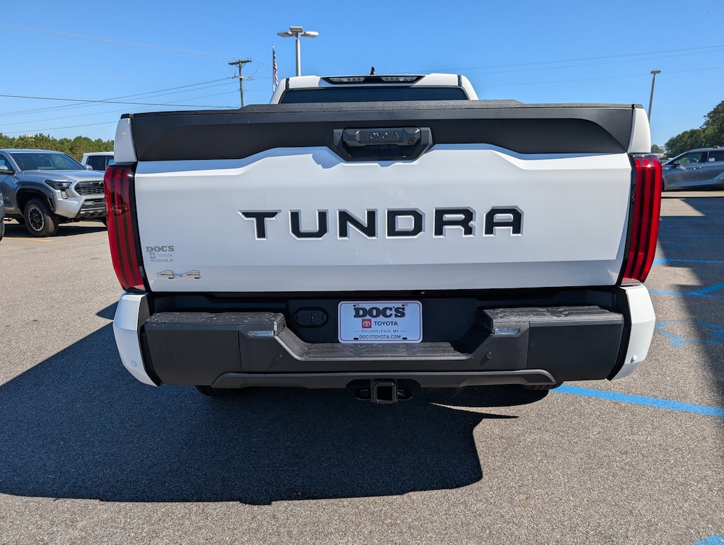 New 2026 Toyota Tundra SR5 CrewMax 6.5' Bed Truck CrewMax