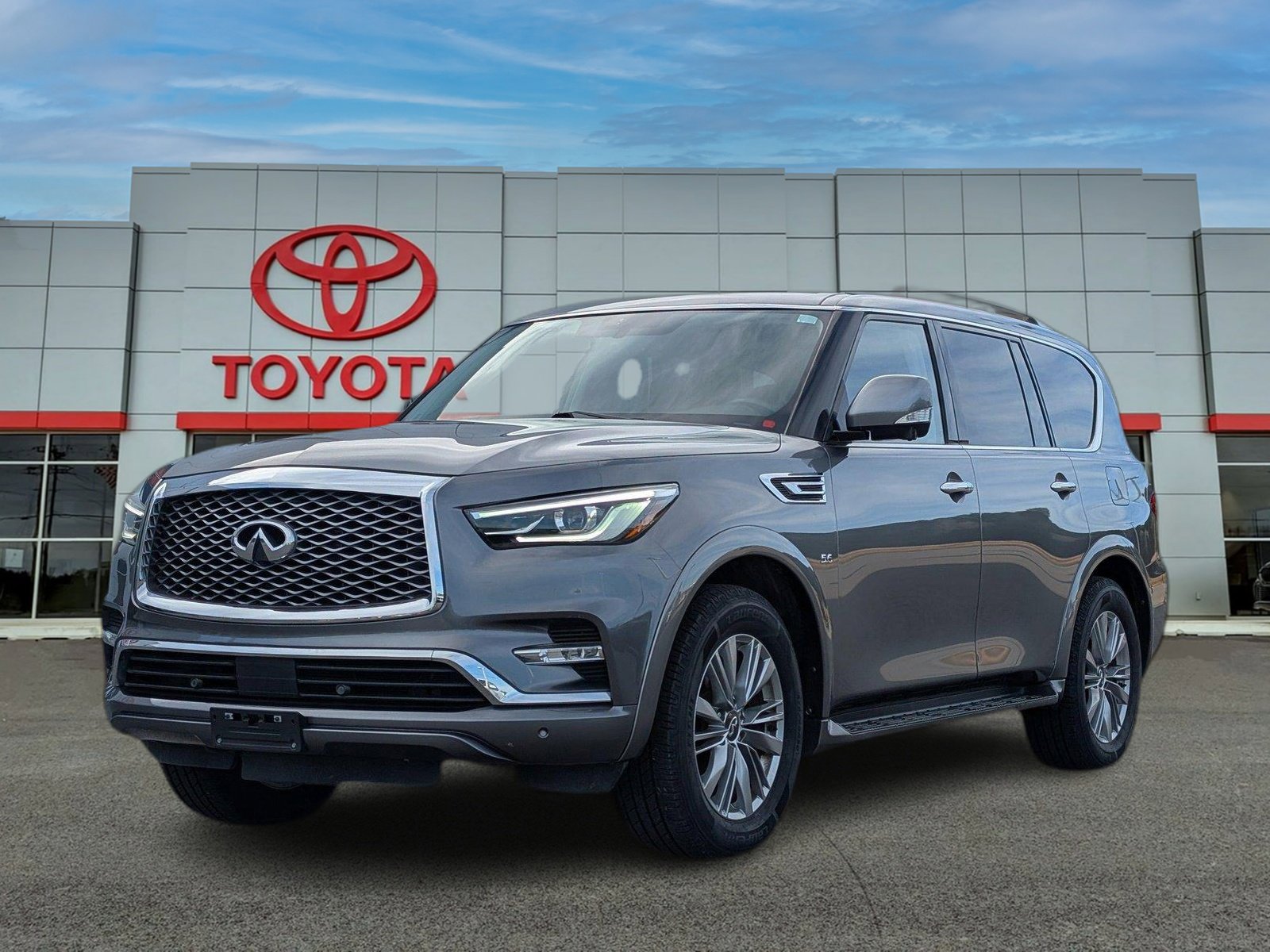2018 INFINITI QX80 Base's photo