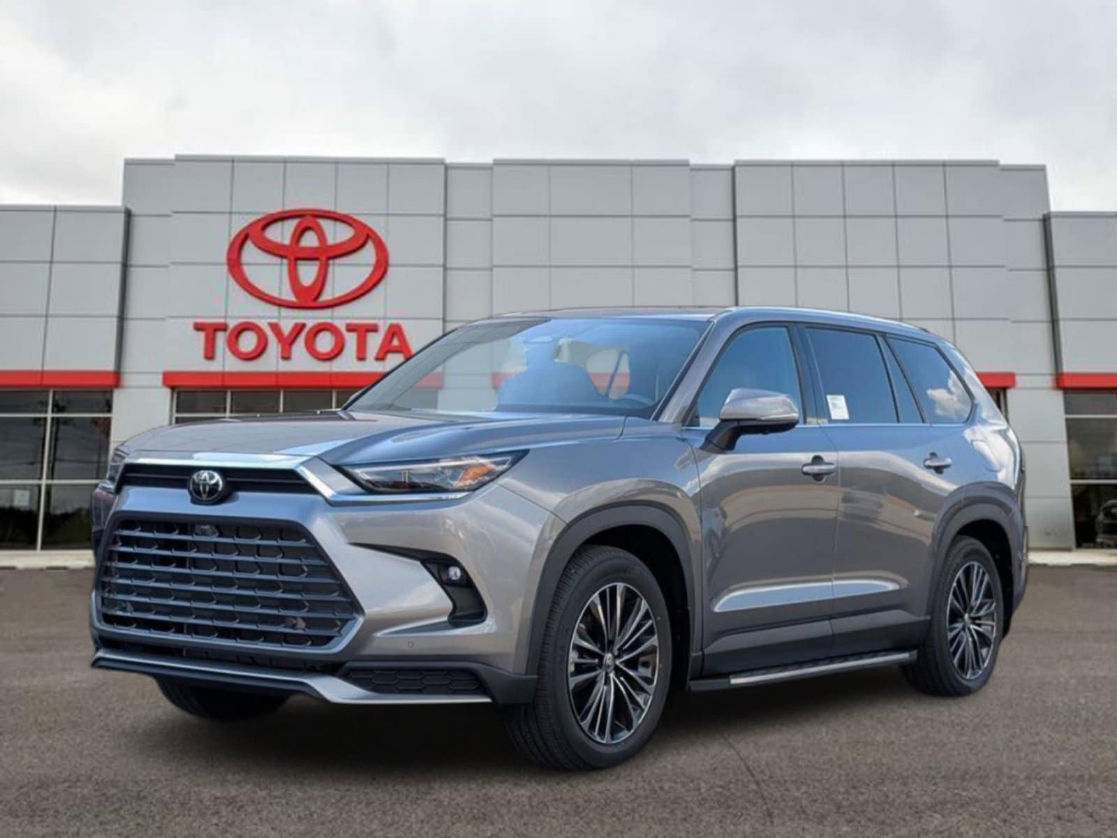 2026 Toyota Grand Highlander Platinum's photo
