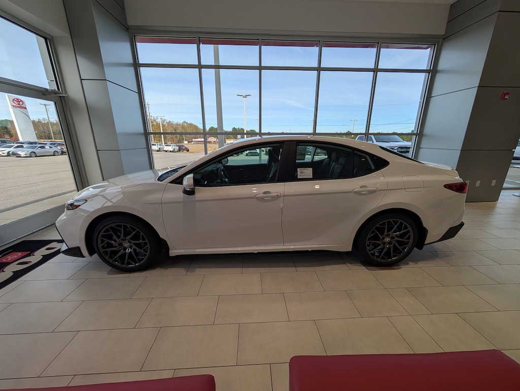 New 2026 Toyota Camry SE Sedan