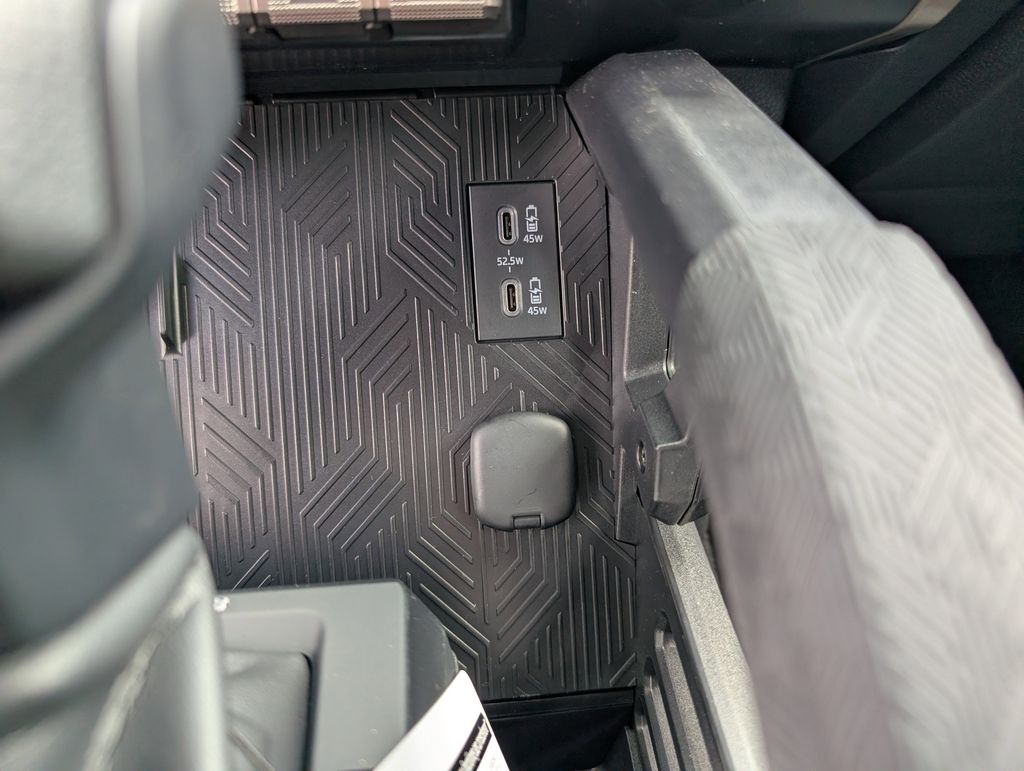 2026 Toyota Tacoma SR5 - Photo 16