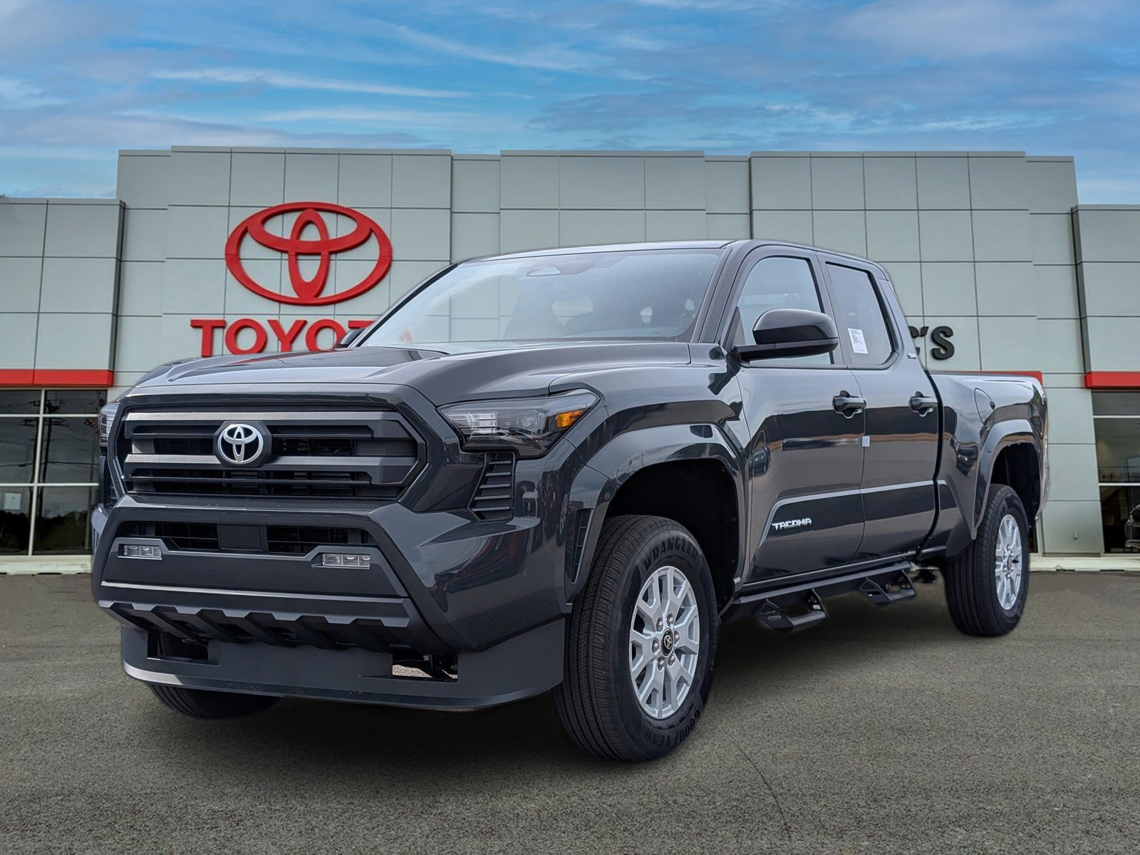 2025 Toyota Tacoma SR5's photo