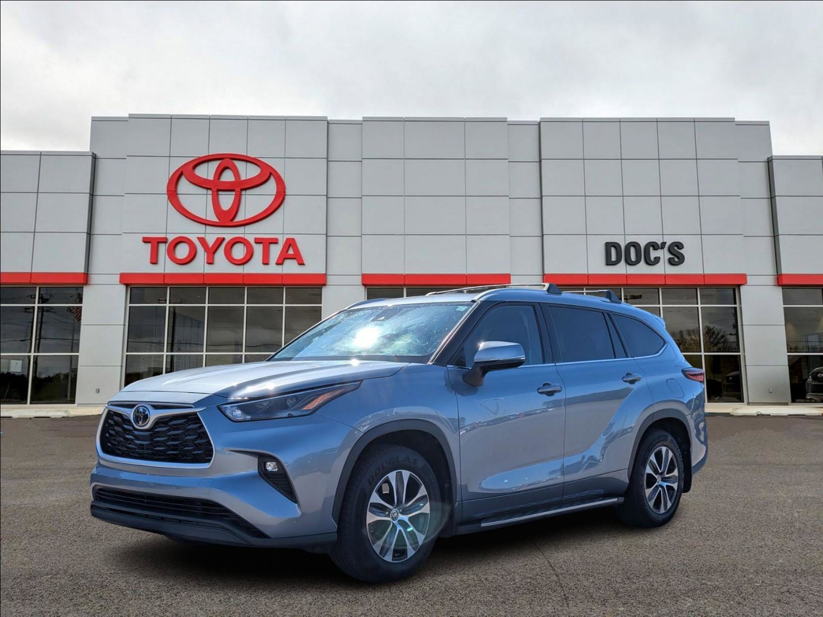 2022 Toyota Highlander XLE's photo