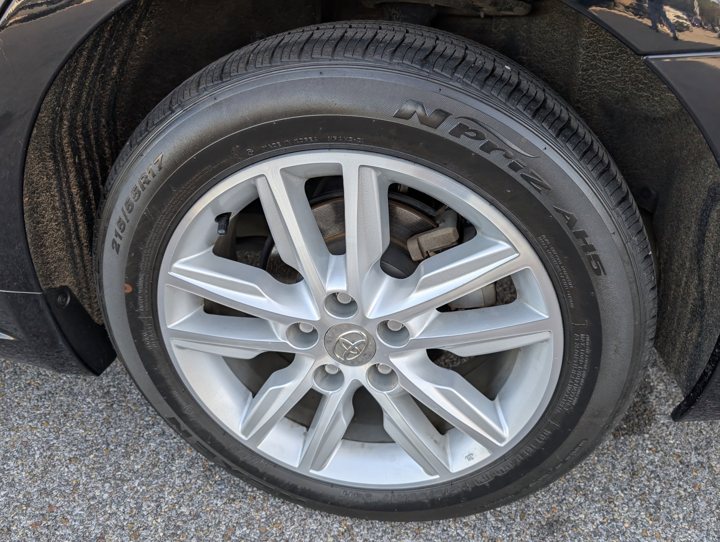 2013 Toyota Avalon XLE's photo