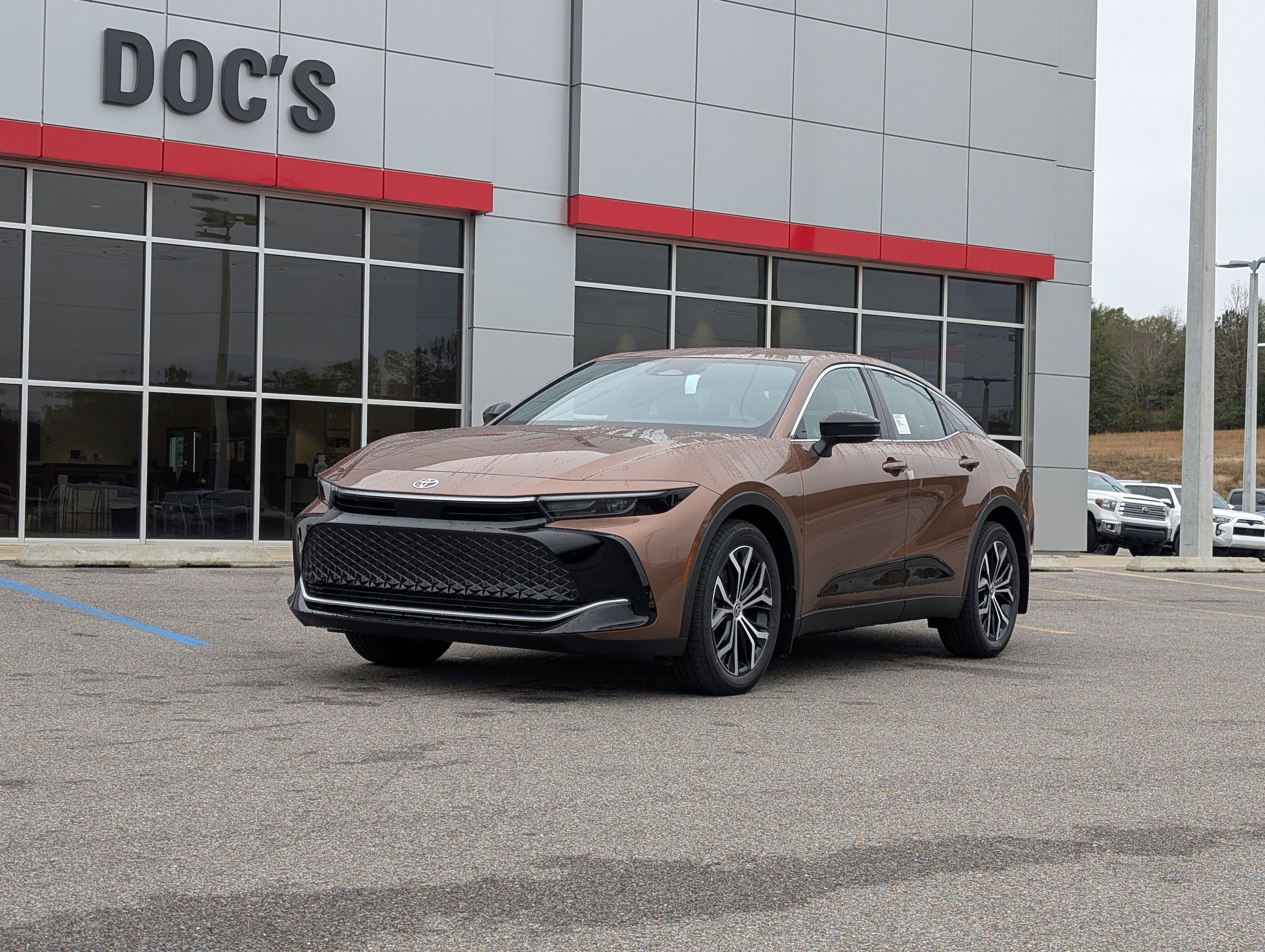 2026 Toyota Crown XLE's photo