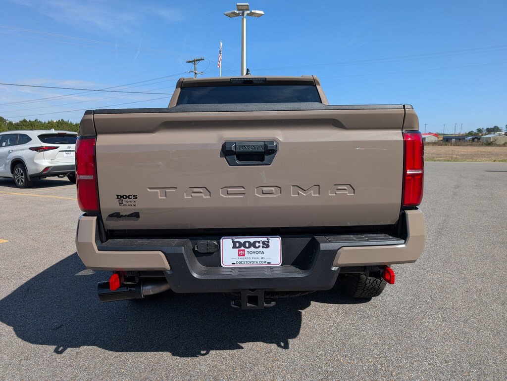 New 2026 Toyota Tacoma TRD Off Road Double Cab 5' Bed AT Truck Double Cab