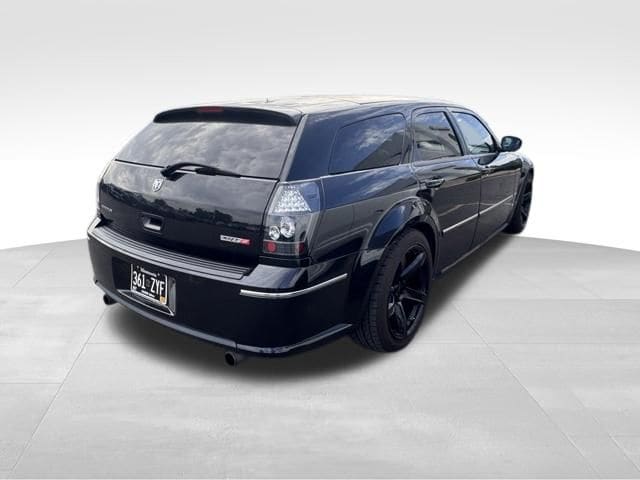 Used 2007 Dodge Magnum SRT8 with VIN 2D4GV77327H657285 for sale in Burnsville, Minnesota