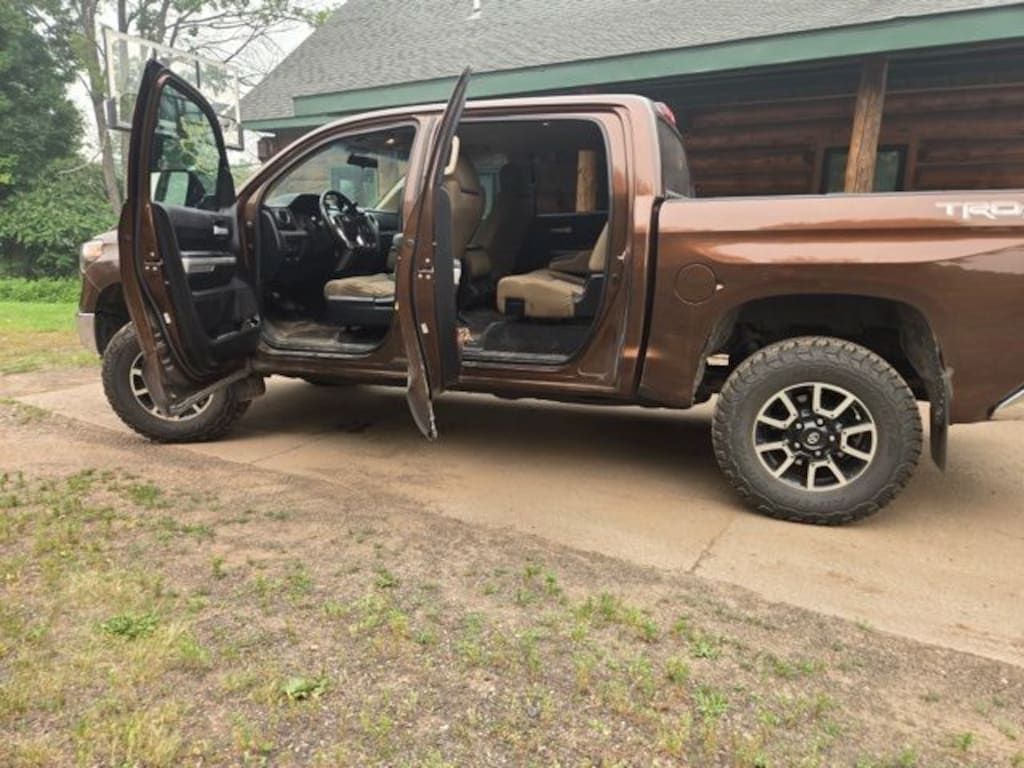 Used 2017 Toyota Tundra SR5 Truck