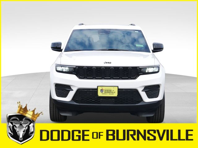 Used 2023 Jeep Grand Cherokee Altitude with VIN 1C4RJHAG8PC600546 for sale in Burnsville, Minnesota