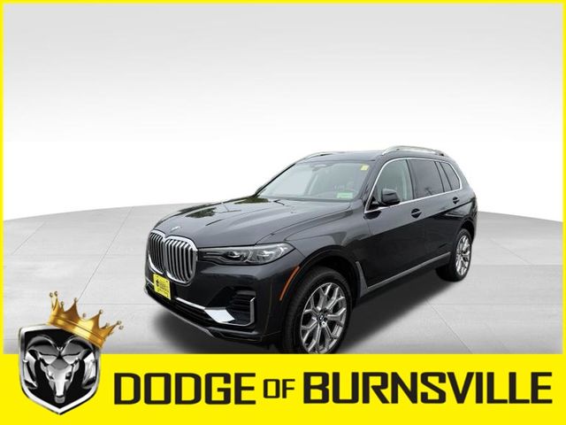 2022 BMW X7 xDrive40i's photo
