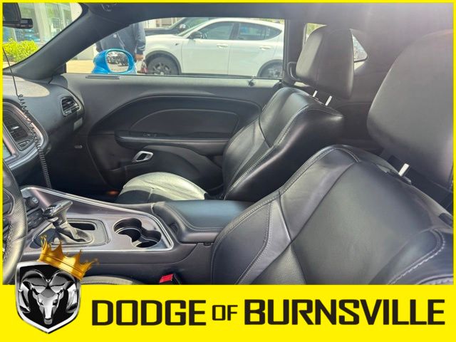 2016 Dodge Challenger R/T Plus's photo